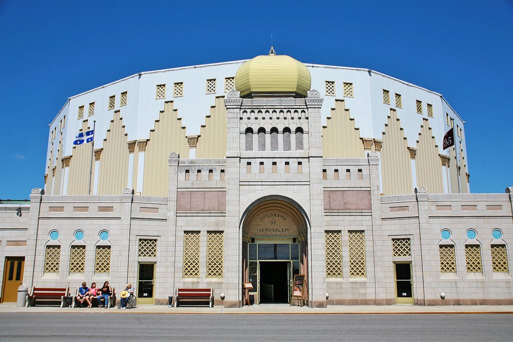 Sainte-Anne-de-Beaupré - Le CycloRama by Yvan Genest