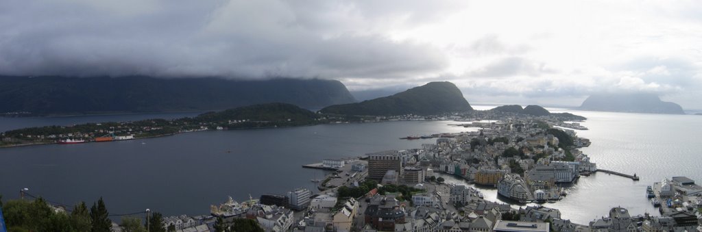 Alesund by filiz kulan