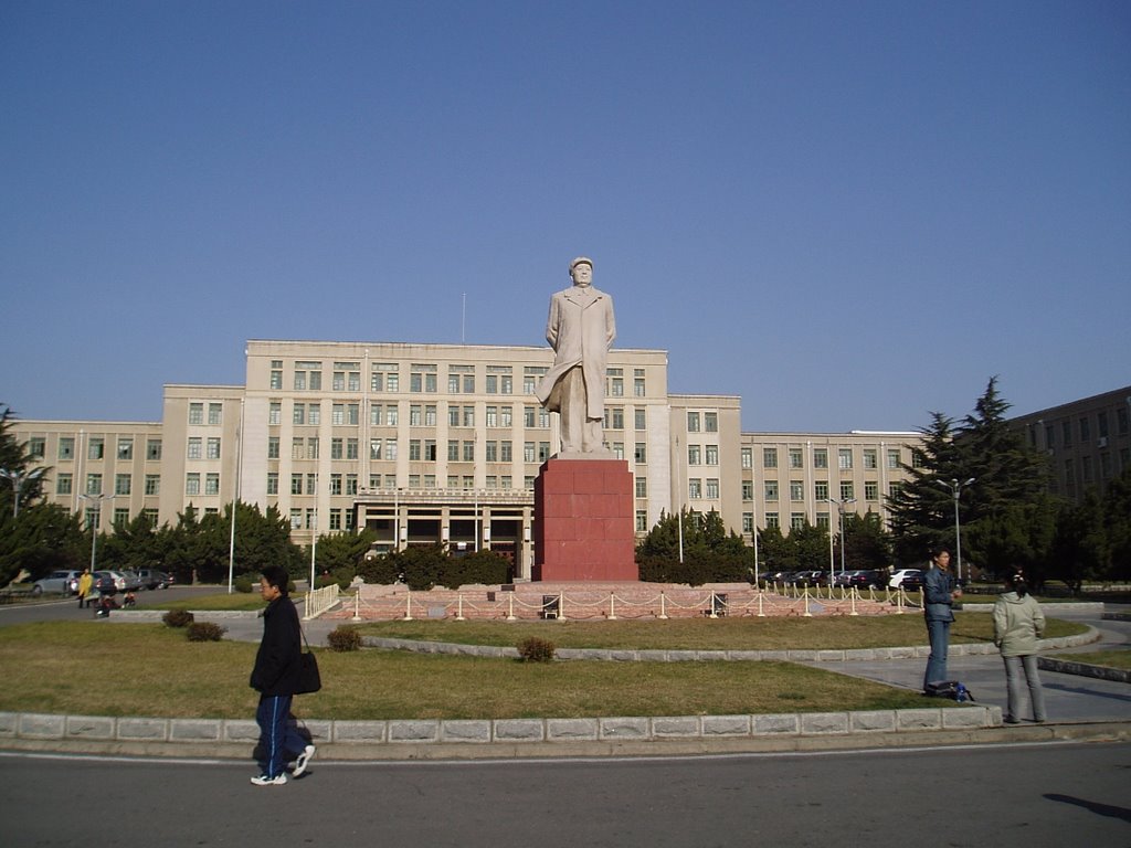 Ganjingzi, Dalian, Liaoning, China by 禾子