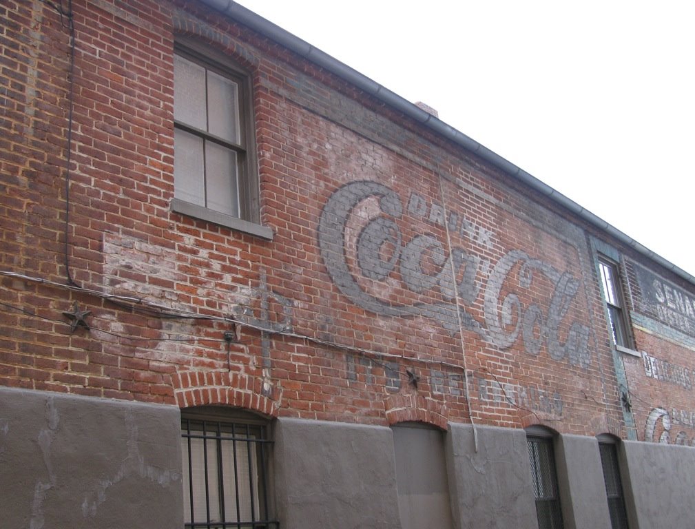 "Coca Cola, 5¢" on Old Senart's Oyster House, Capitol Hill by Cinza