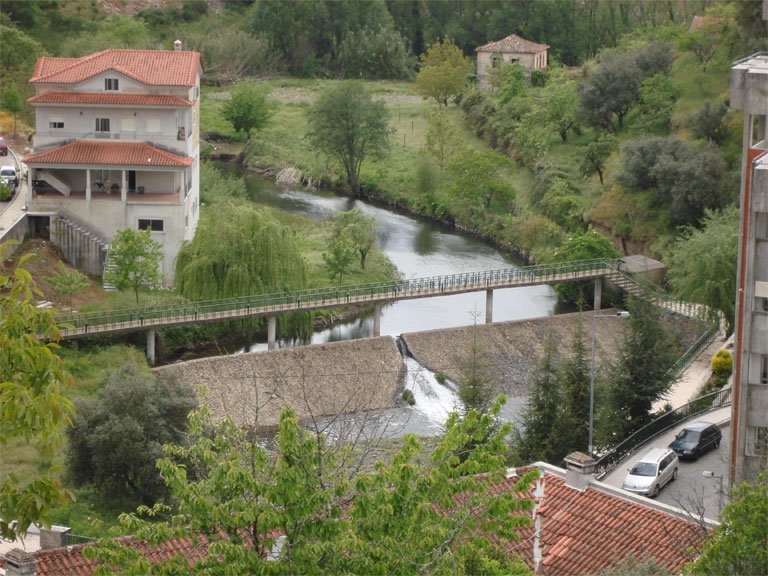 Açude da Ribeira do Amioso by Pedro Simões