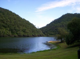 -Laguna Juanacatlan by Ricardo Gutierrez