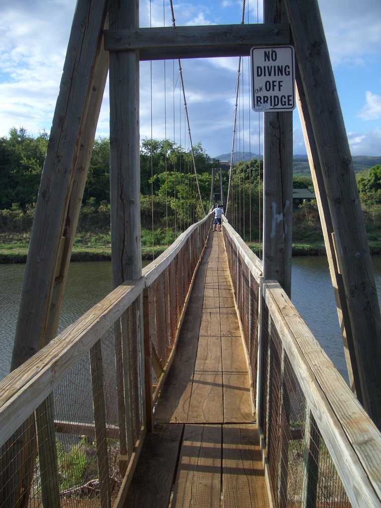 Swinging bridge in Hanapepe by W. Reichow