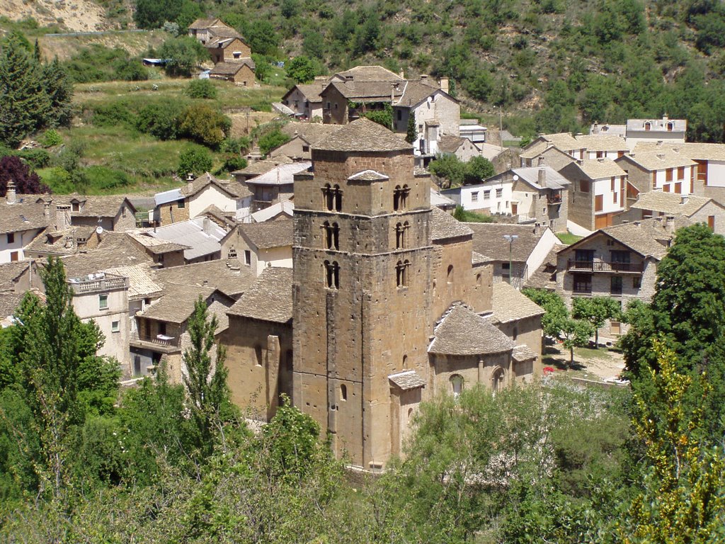 Santa Cruz de la Serós by Willi Holzhammer