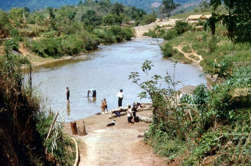 Dien Bien Phu - La rivière Nam Youm by Carré