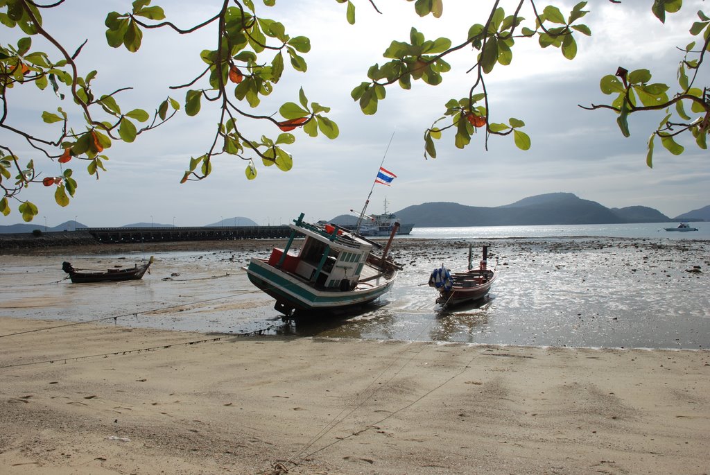 Seaview near Phuket Aquarium by ksv35