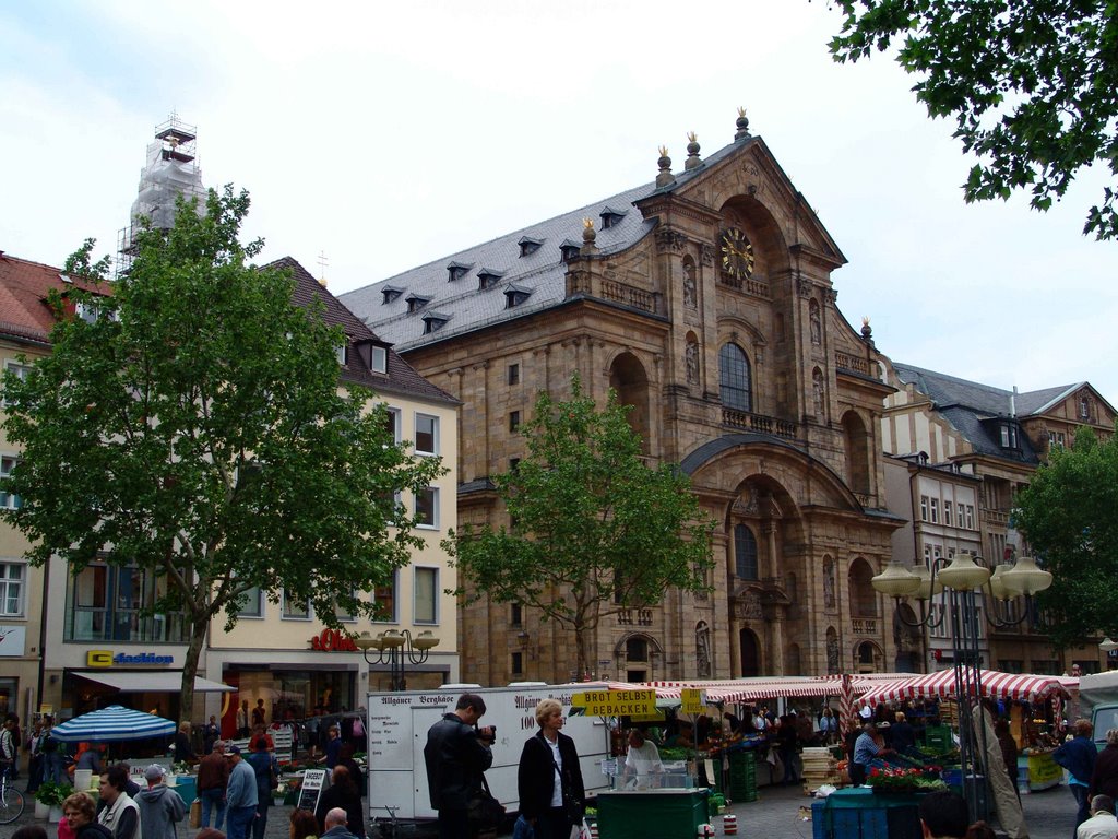 Sankt Martin Kirche - Grüner Markt by world of pictures by…