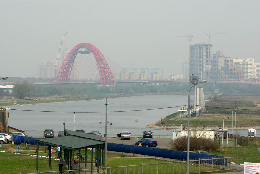 Вид на Живописный мост и гребной канал "Крылатское" / View at the Zhivopisniy (Picturesque) bridge and the rowing channel "Krylatskoe" (13/04/2008) by Dmitry A.Shchukin