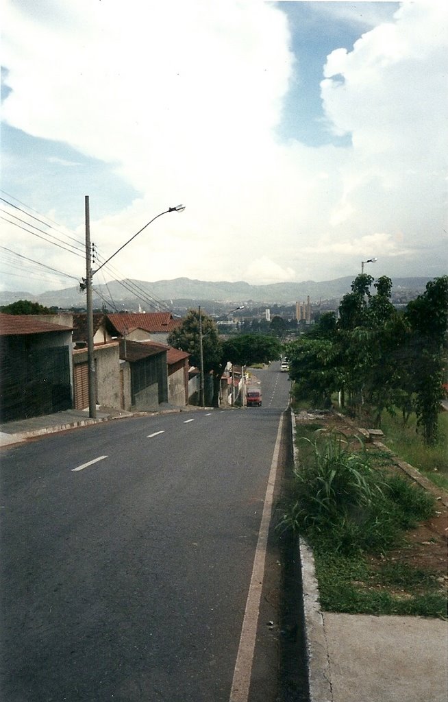 Av. Teleférico um - lado sudeste - BH2000 by RicardoSAPO©