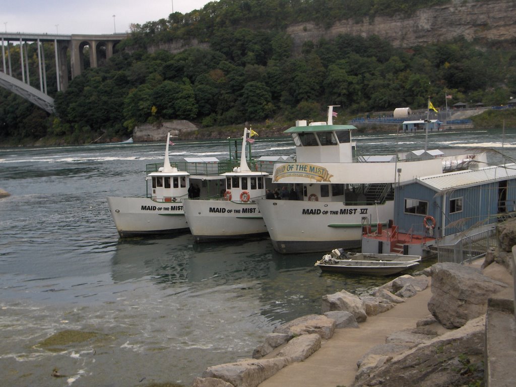 Port de niagara falls by CARROM