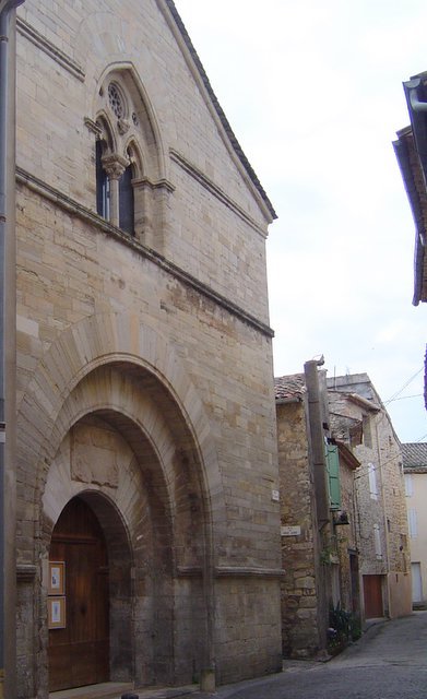 Villemagne, façade de l'Eglise St Grégoire by nicolethiemonge