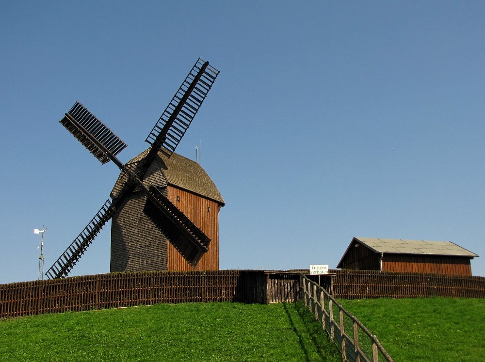 Marzahn Windmill by fajna_asia