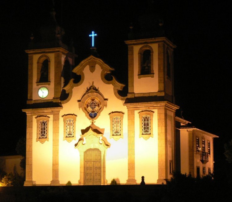 Igreja Matriz de Santa Comba Dão by branquinho