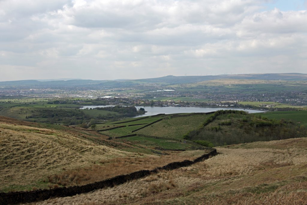 Hollingworth Lake from the Bridleway by bobshut