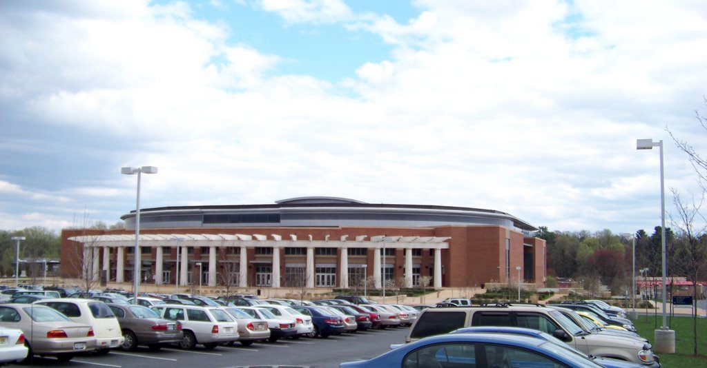 John Paul Jones Arena - University of Virginia by Idawriter