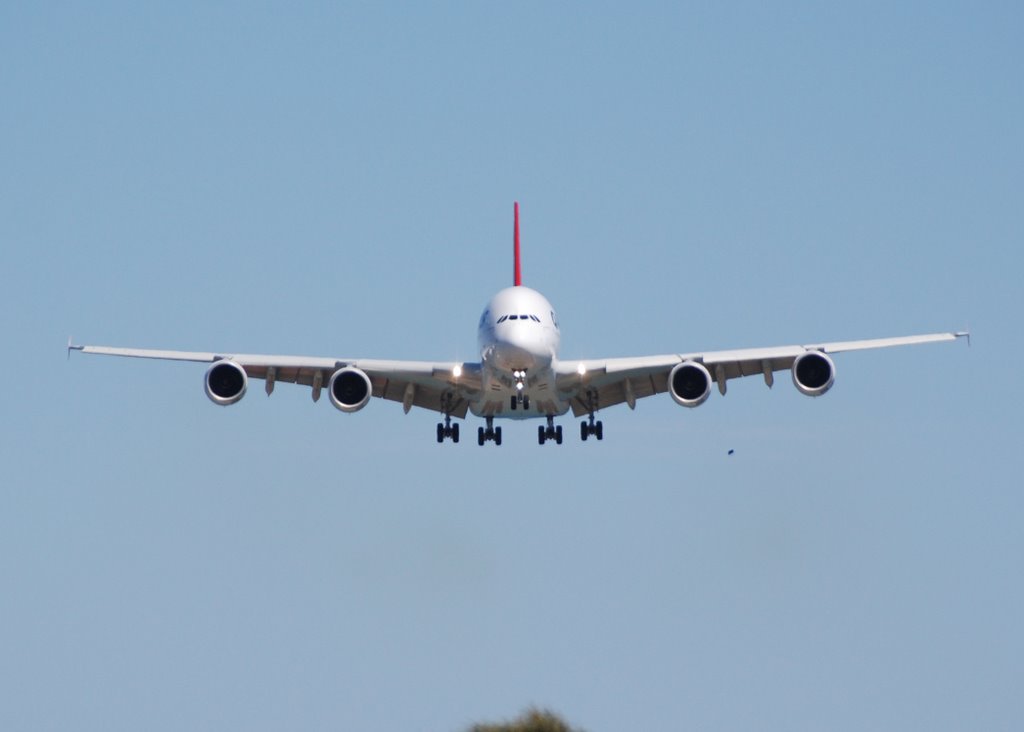 Qantas A380 on approach to Adeliade by will mead