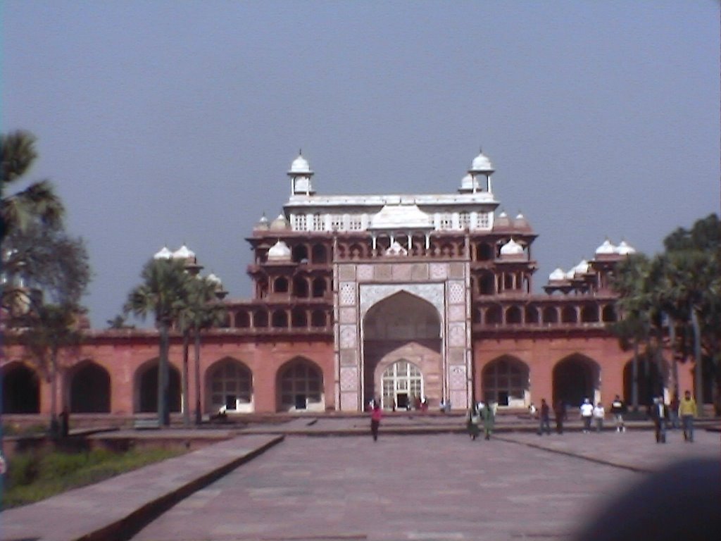 Mausoleo de Akbar en Sikandra. by Arturo García