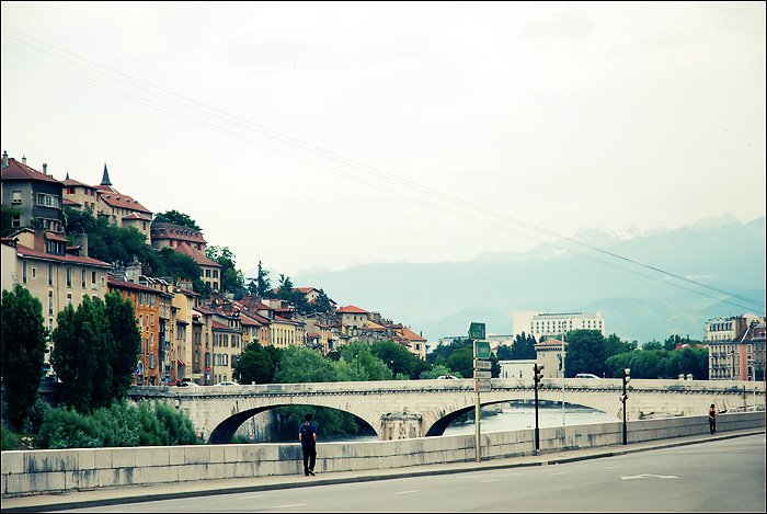 Pont de Grenoble by Loic LE BRUSQ