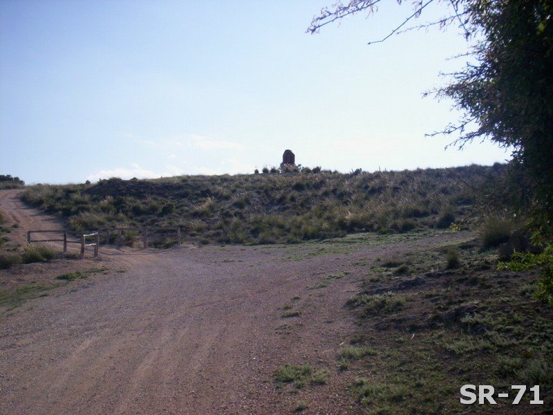 Monumento Brigadas Internacionales y defensivas SR-71 by SR-71