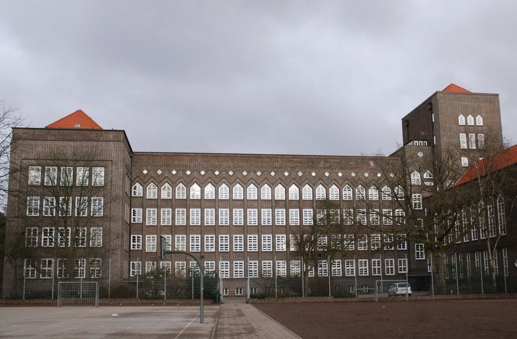 Stadtteilschule Eppendorf, Curschmannstraße von der Hofseite by vp_hmbg-PRO PANORAMIO