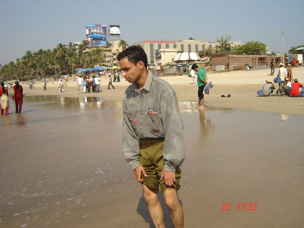 Juhu beach sky line by madhugupta