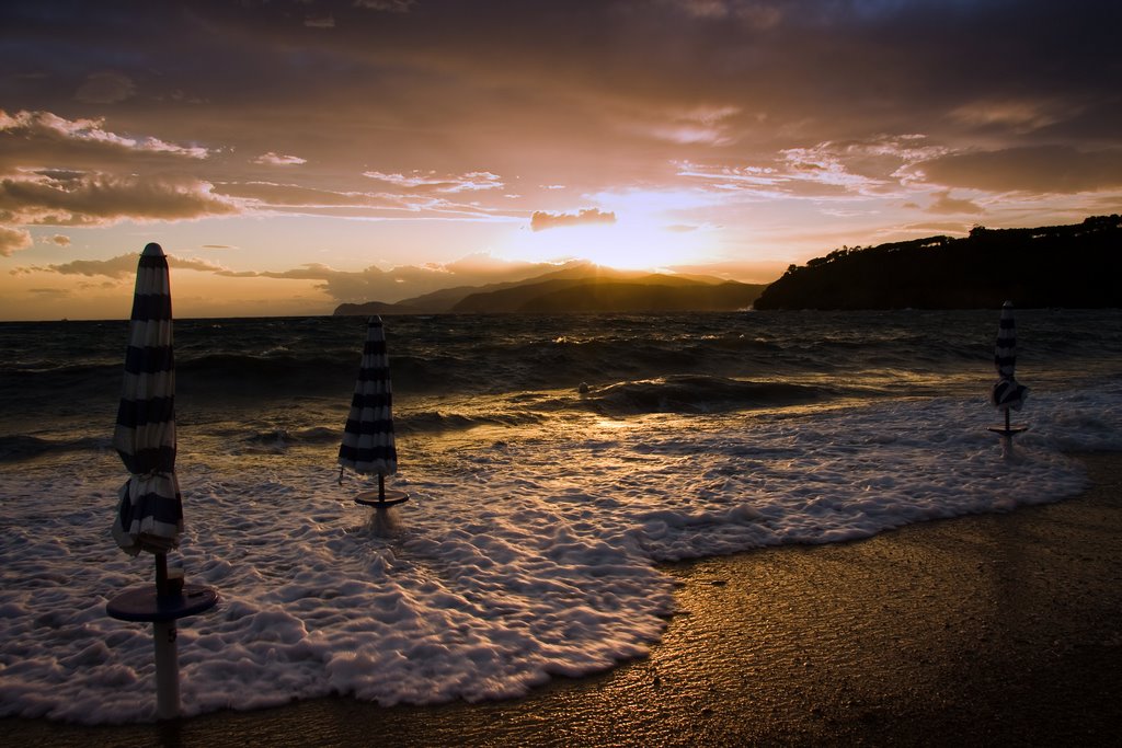 Il Mare Arrabbiato 2 by luigi.raimondo