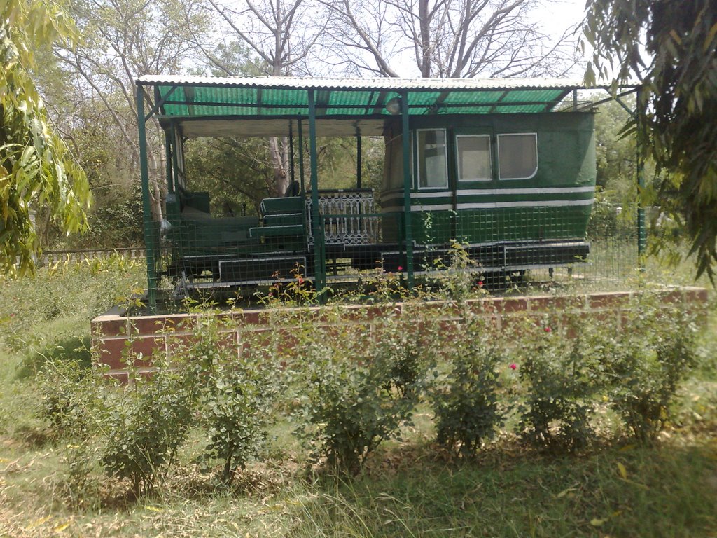 Old train wagons @ Jai Vilas palace by Dr.Azzouqa