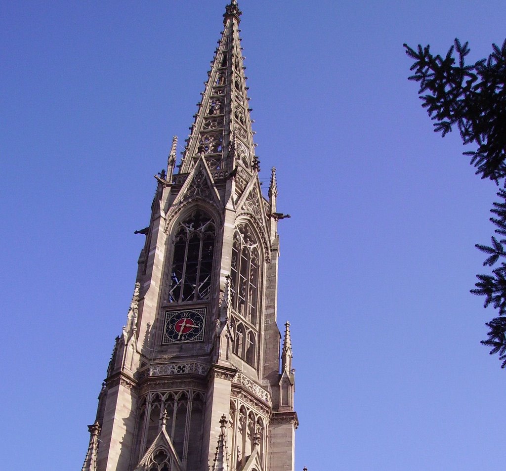 Turm der Gedächtniskirche by Immanuel Giel