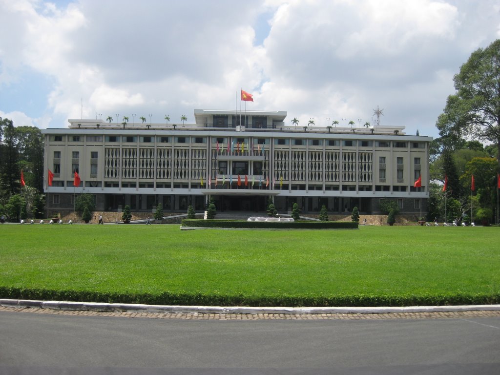 Re-unification Palace, Saigon by moltenmtl