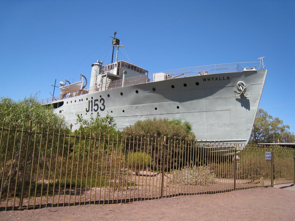 HMAS Whyalla by andosz