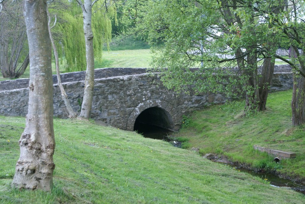 The bridge at Llangoed by Bigdutchman