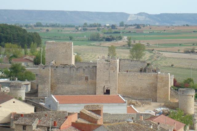 Castillo Trigueros del Valle (Valladolid) by musikas