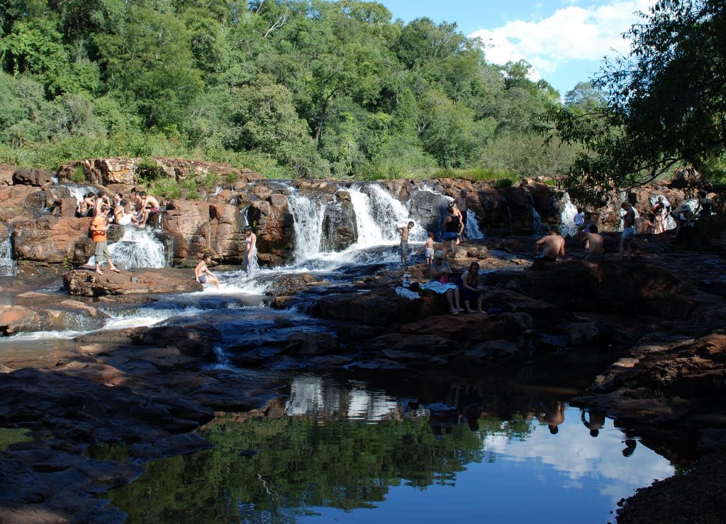 Tabay Waterfalls by dbsfemino