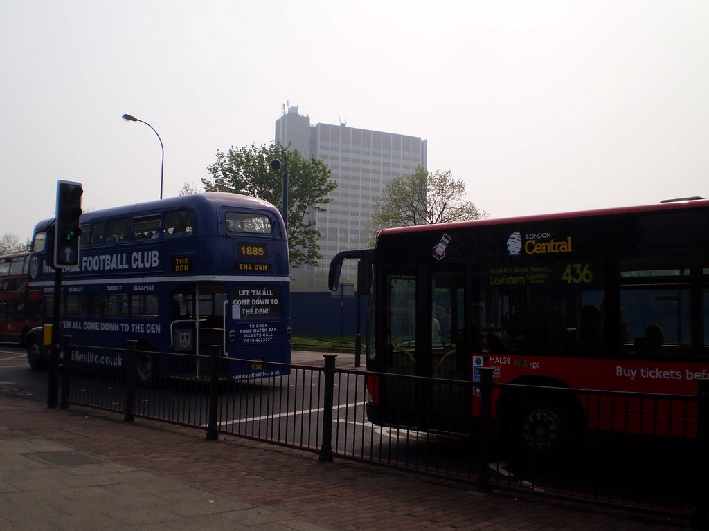 10blue double decker bus by niceeyes