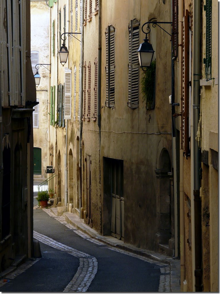 Rue à Cotignac F by roland.fr