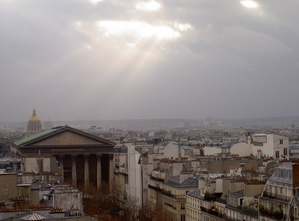 Lumière vient caresser les toits by bouyenzar h.