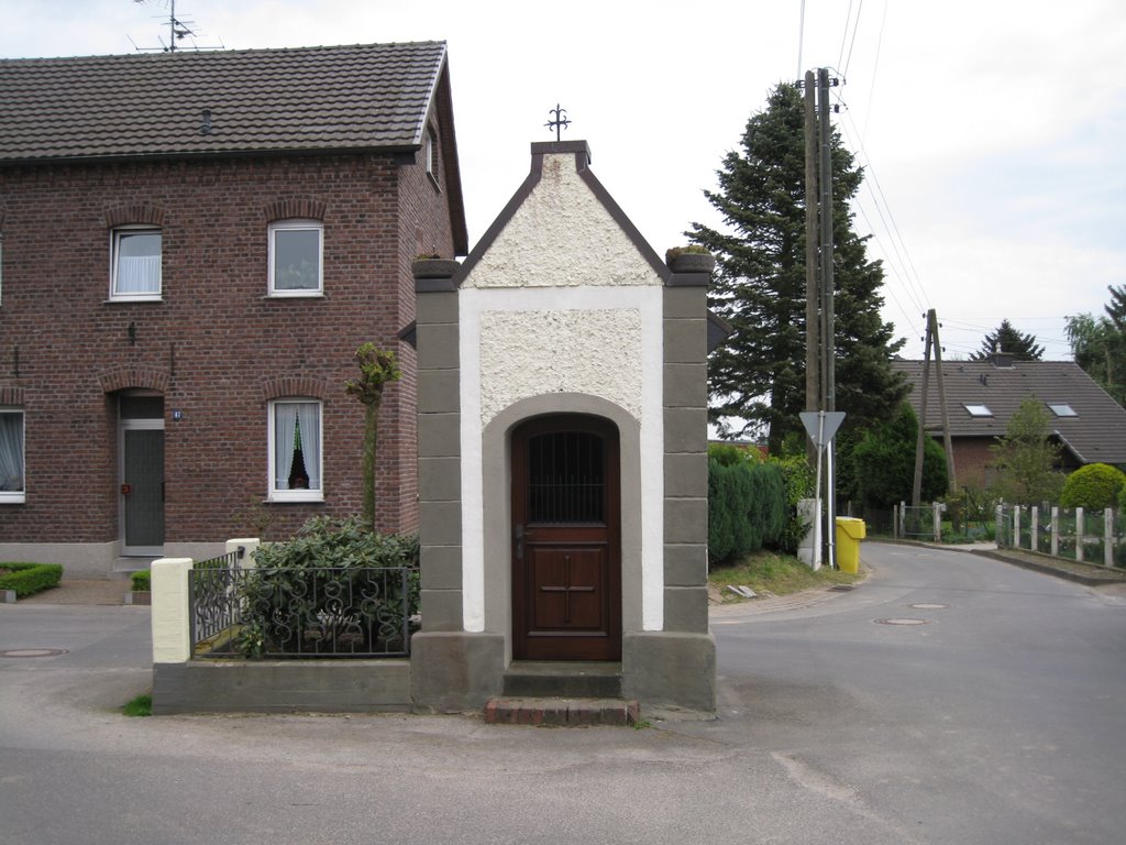 Kapelle, Vogelsrath by Gottfried von Bouillon