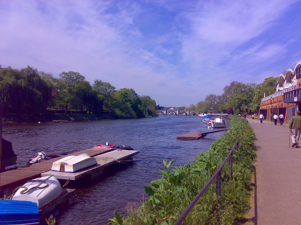 Thames Riverside, Richmond, TW10 by *Insert Coin*