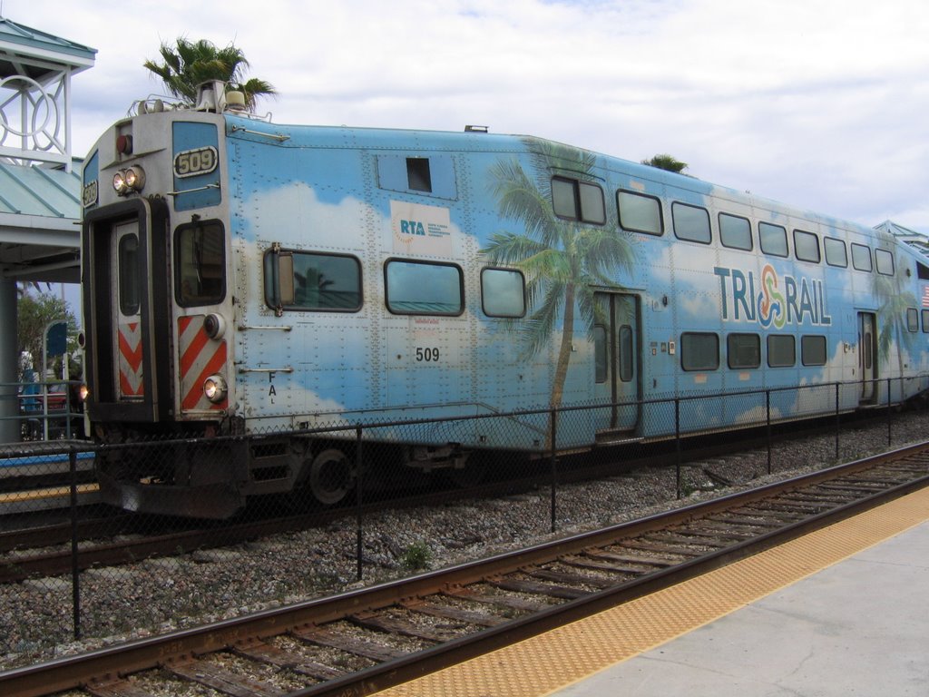 Ft Lauderdale Airport Tri-rail station by Haligonian