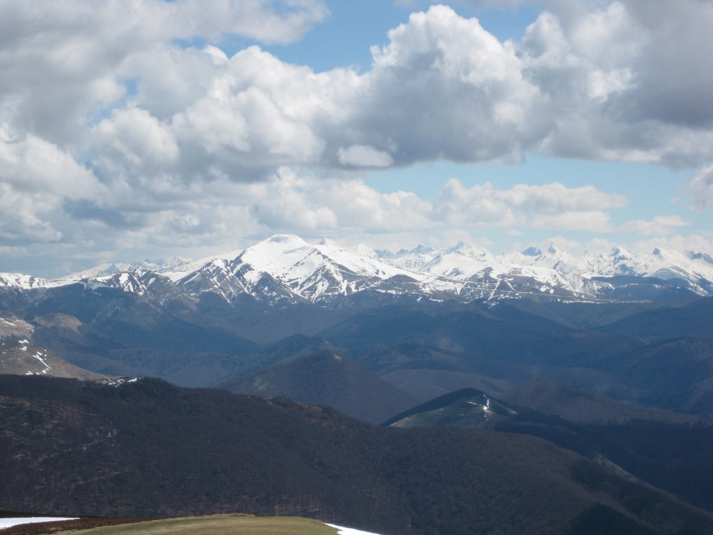 Pirineos desde Orzanzurieta by d.armendariz