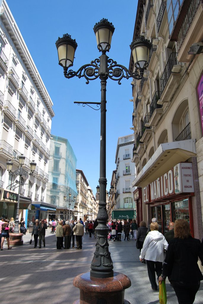 Farola de calle Alfonso Iº by Rosaflor