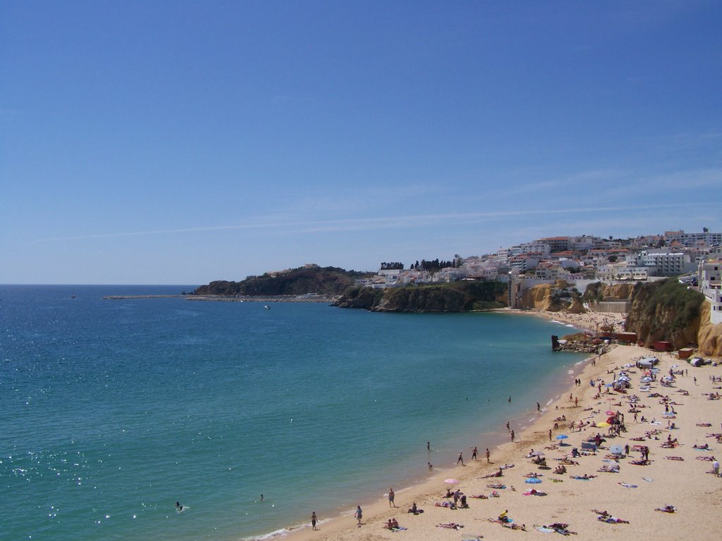 Albufeira Beach by Phil Greenwood