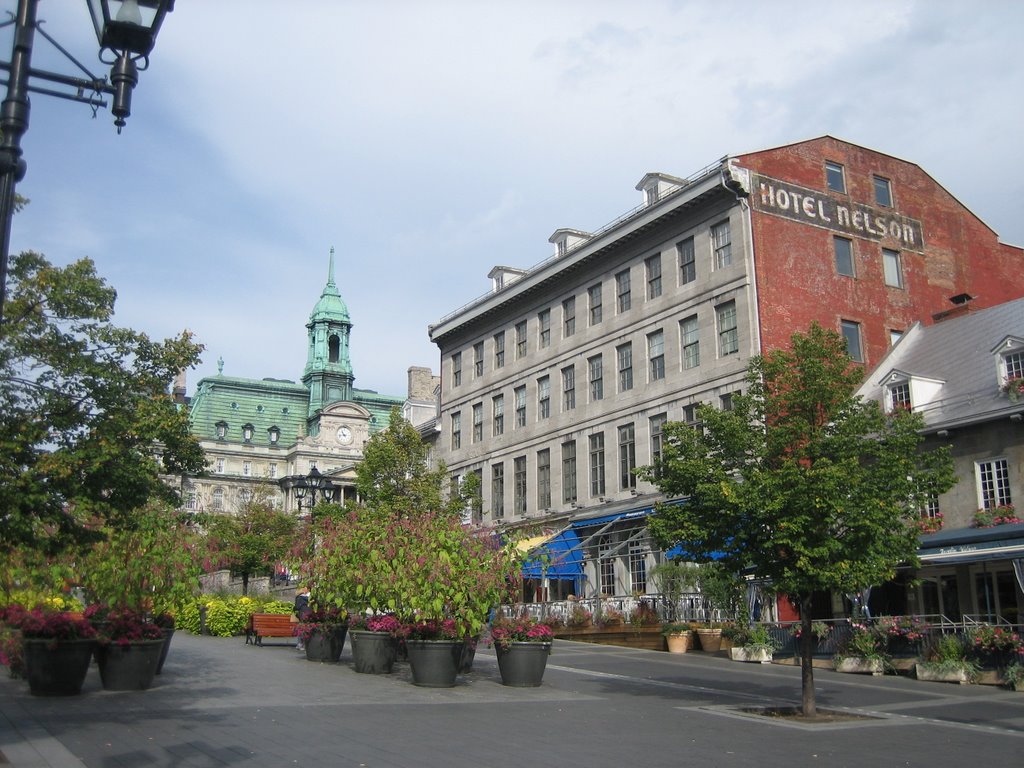 Place Jacques Cartier, Montréal CAN by Stefano Vigorelli