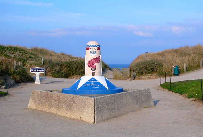 Normandy : Utah Beach by charles pascarel