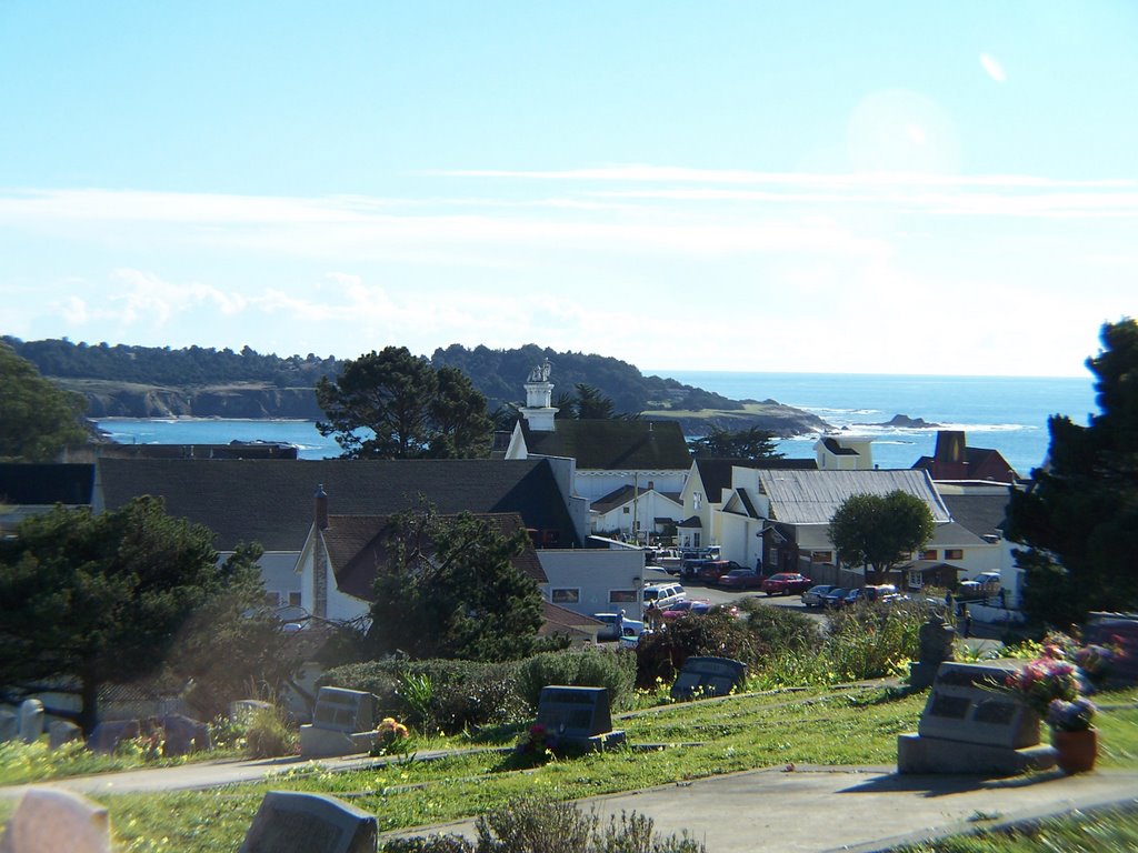 Village of Mendocino, view to SSE from Graveyard Hill by Charles A Peavey