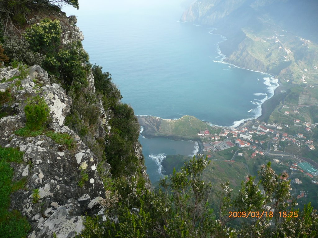 Porto da Cruz by Tölgyesi Tibor