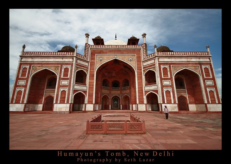 Close shot of Humayun's Tomb - New Delhi - India by sethlazar