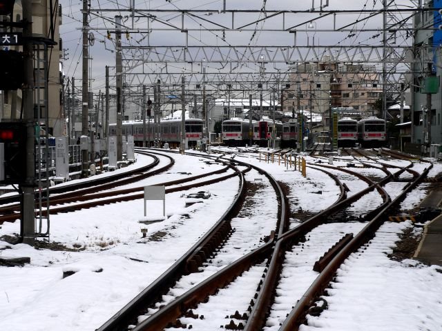 Near Yukigaya-otsuka station by Vapour