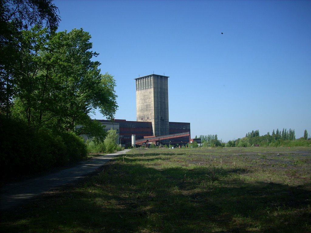 Wanne-Eickel Bergwerk Blumenthal/Haard XI (Schachthalle11 Förderturm) April 2009 by DortmundWestfalica