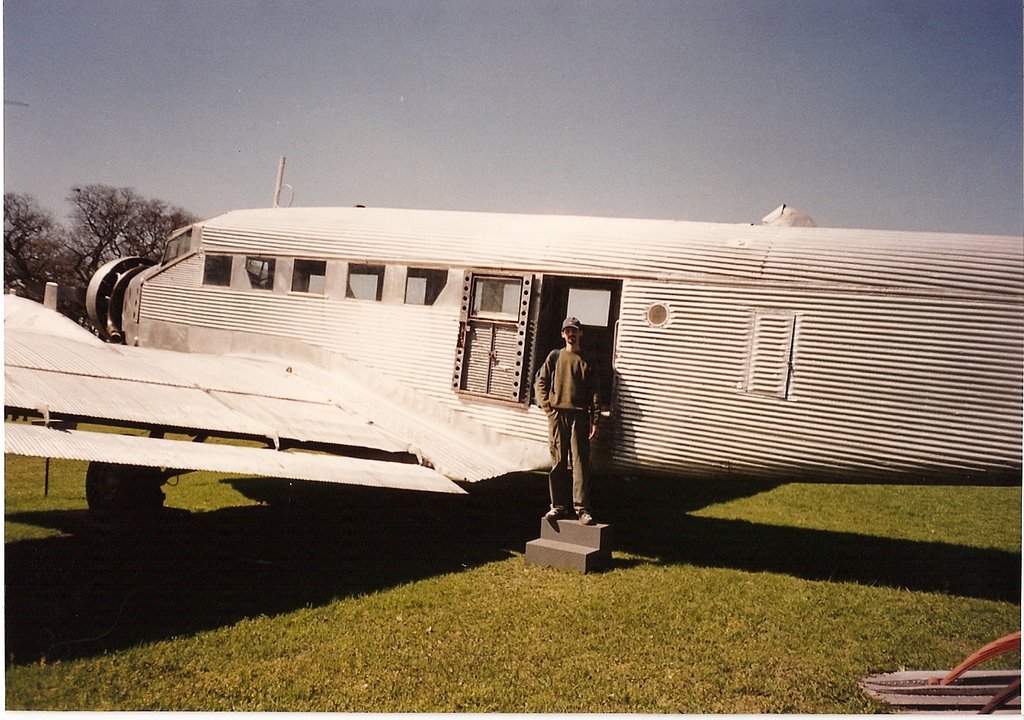 Junkers Ju52 en Aeroparque by Omar Federici